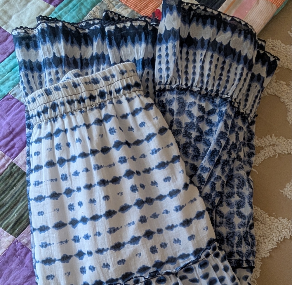 FINAL PRICE $8 Tie dye look flowy skirt, blue/white ruffled beach vibe maxi